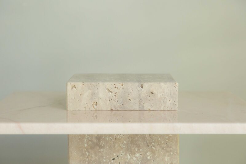 03_objects-marble-travertine